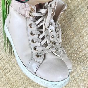 Aldo hi top fashion sneakers. Pillow texture.